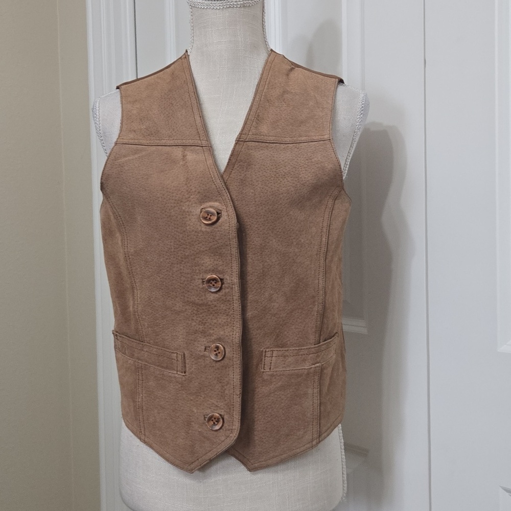 Kathy Ireland Light Brown Suede Vest SZ M In Excellent Condition